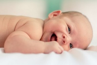 SOUTĚŽ: Frosch Baby pro první krůčky bez chemie - www.zenyprozeny.cz